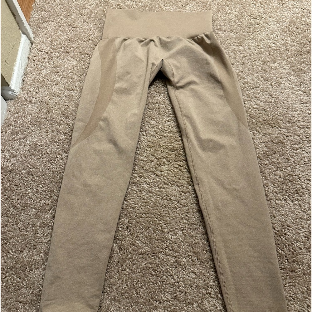 NVGTN Contour in Beige